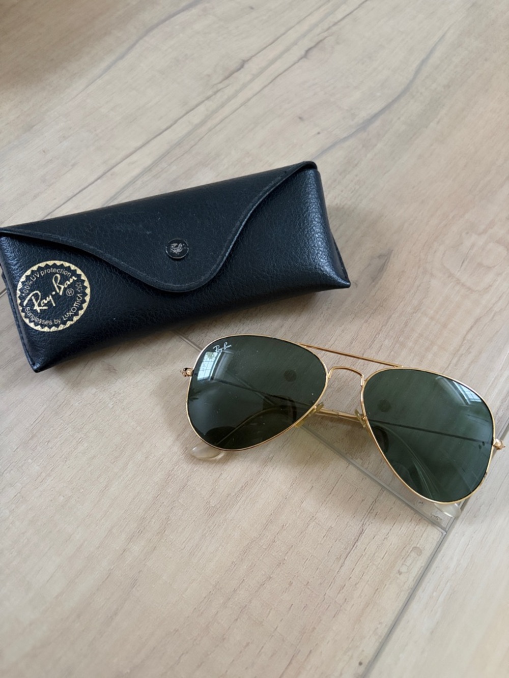 Ray-Ban Classic Aviator Sunglasses